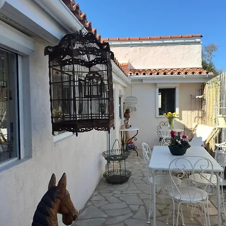 La Maison De Zouzou
