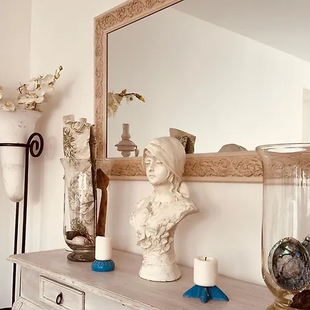 La Maison De Zouzou *
